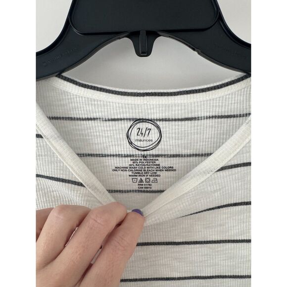 24/7 Maurices Shirt - Picture 3 of 3